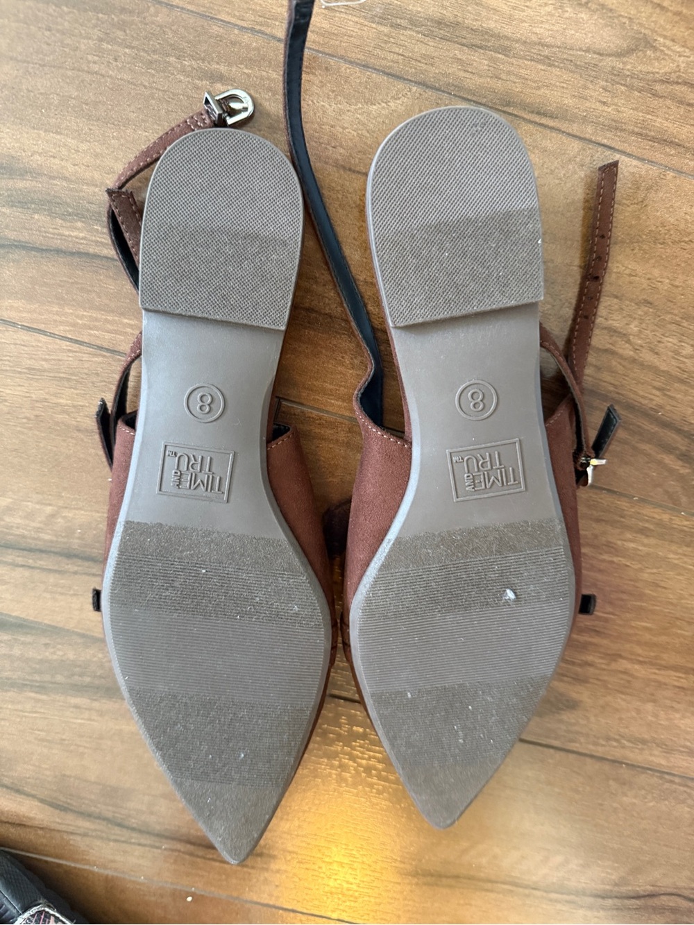 Time and Tru Brown Pointed Toe Slingback Flats